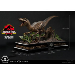 Jurassic Park Legacy Museum Collection socha 1/6 Velociraptor Attack 38 cm